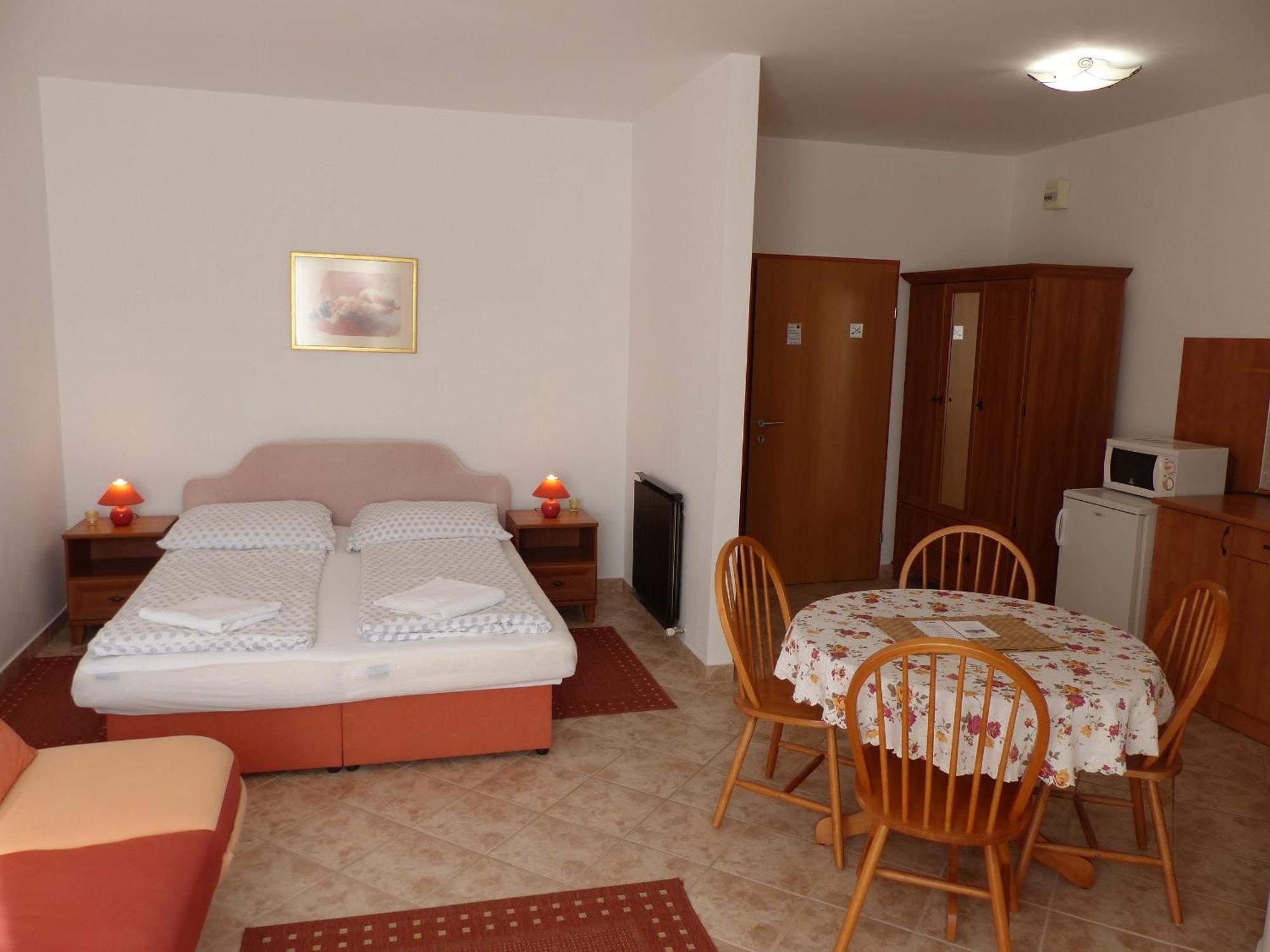 Toscana Lakeside Apartments I - II Family Friend Шиофок Номер фото