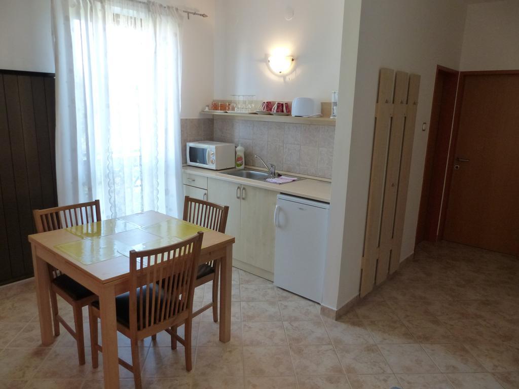 Toscana Lakeside Apartments I - II Family Friend Шиофок Экстерьер фото