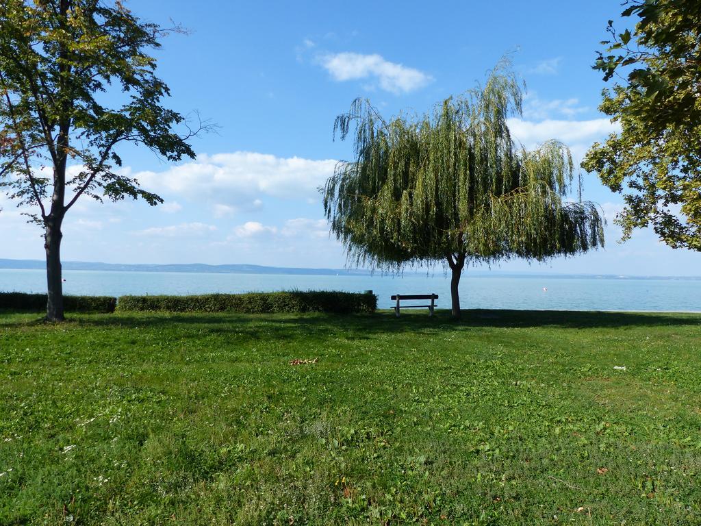 Toscana Lakeside Apartments I - II Family Friend Шиофок Экстерьер фото