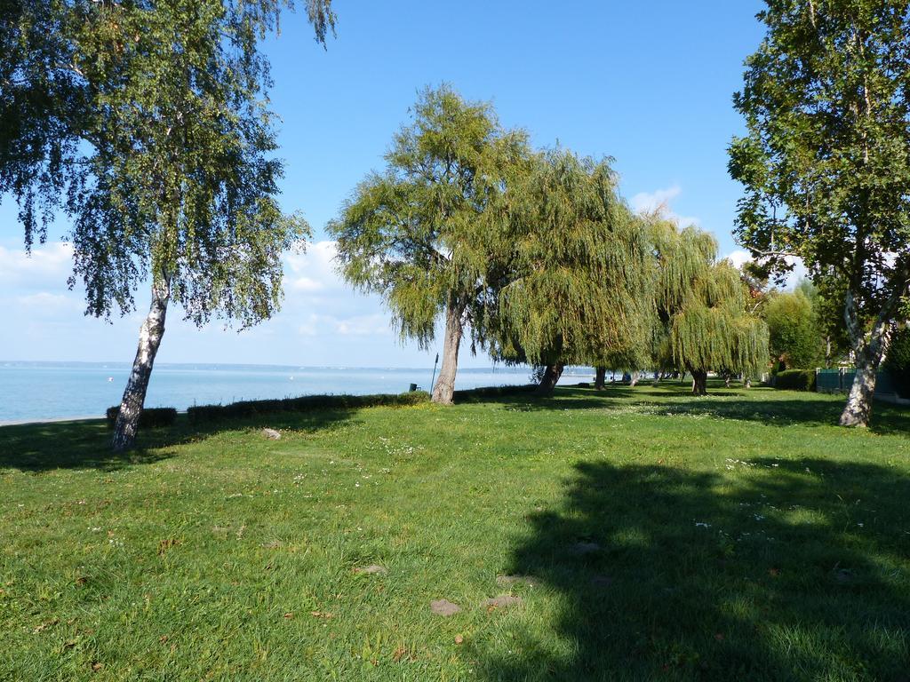 Toscana Lakeside Apartments I - II Family Friend Шиофок Экстерьер фото