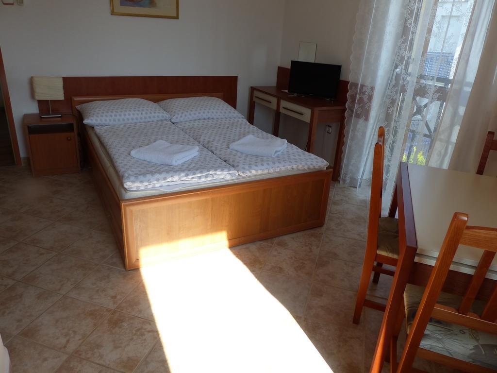 Toscana Lakeside Apartments I - II Family Friend Шиофок Экстерьер фото