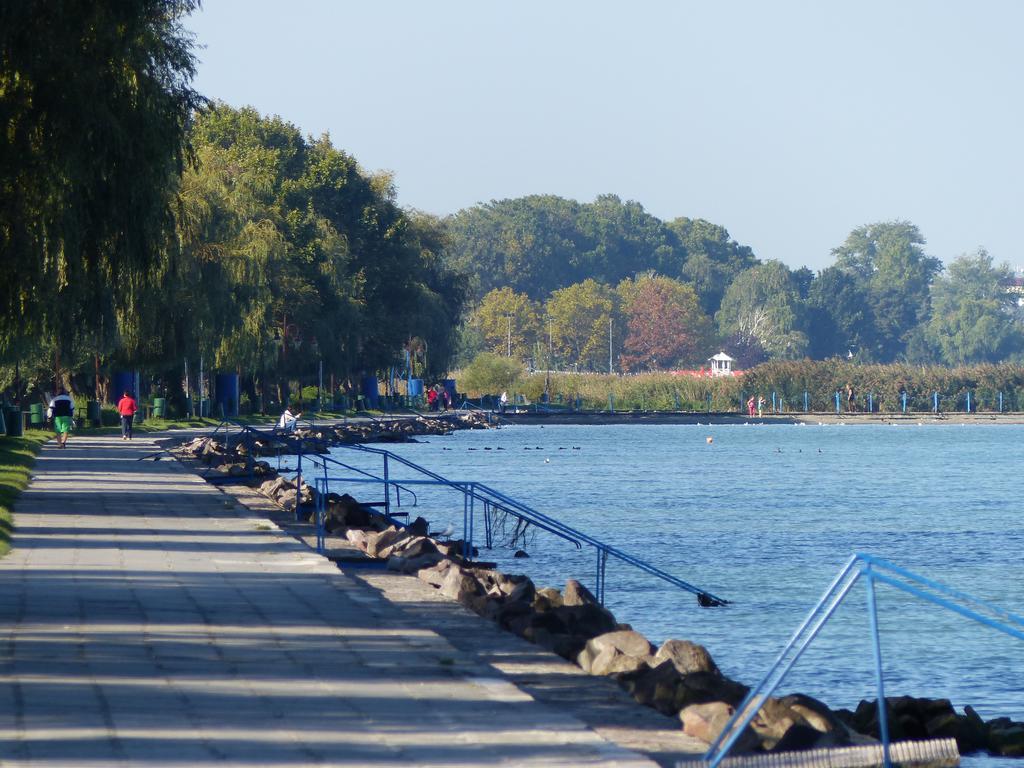 Toscana Lakeside Apartments I - II Family Friend Шиофок Экстерьер фото