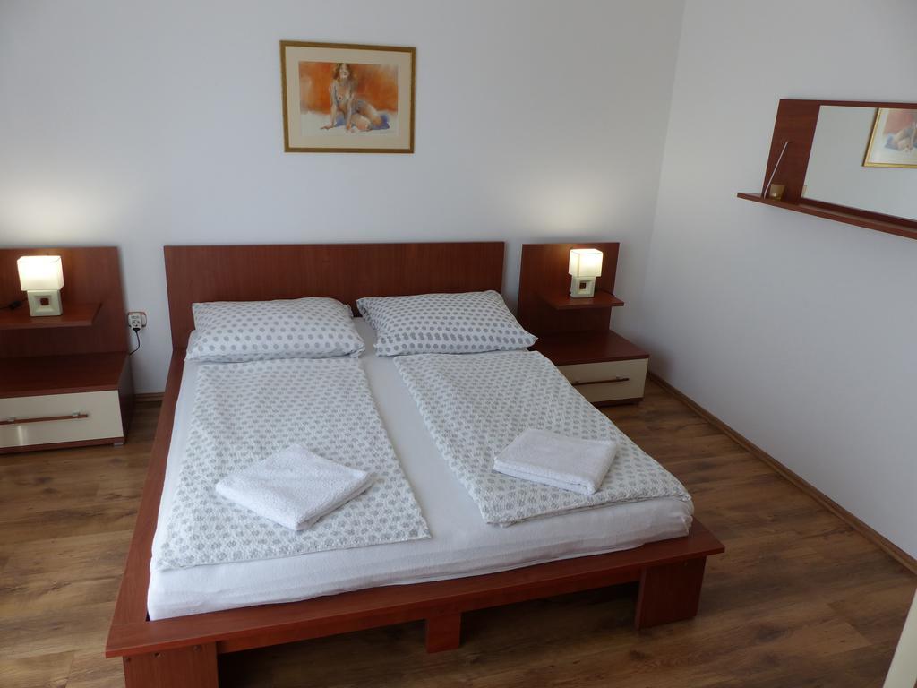 Toscana Lakeside Apartments I - II Family Friend Шиофок Номер фото