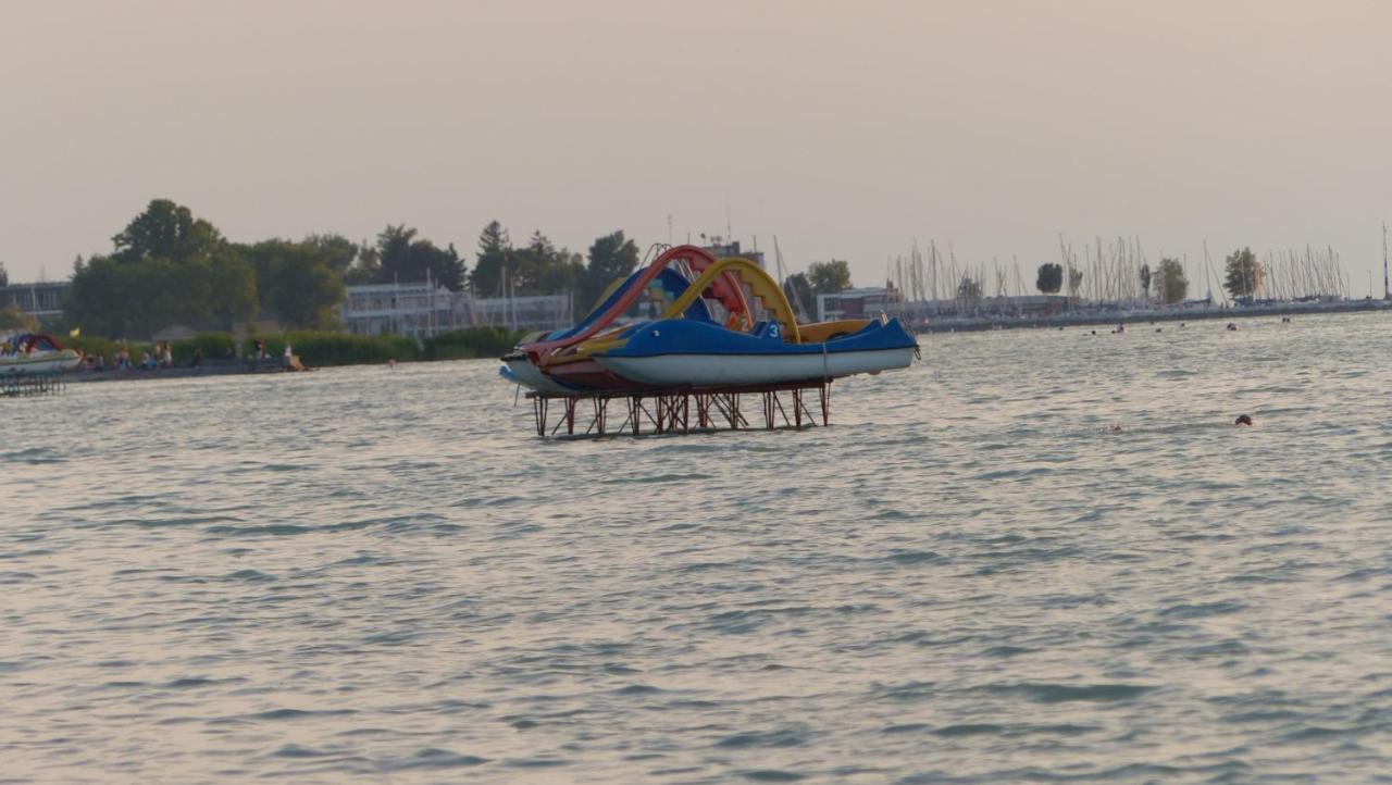 Toscana Lakeside Apartments I - II Family Friend Шиофок Экстерьер фото