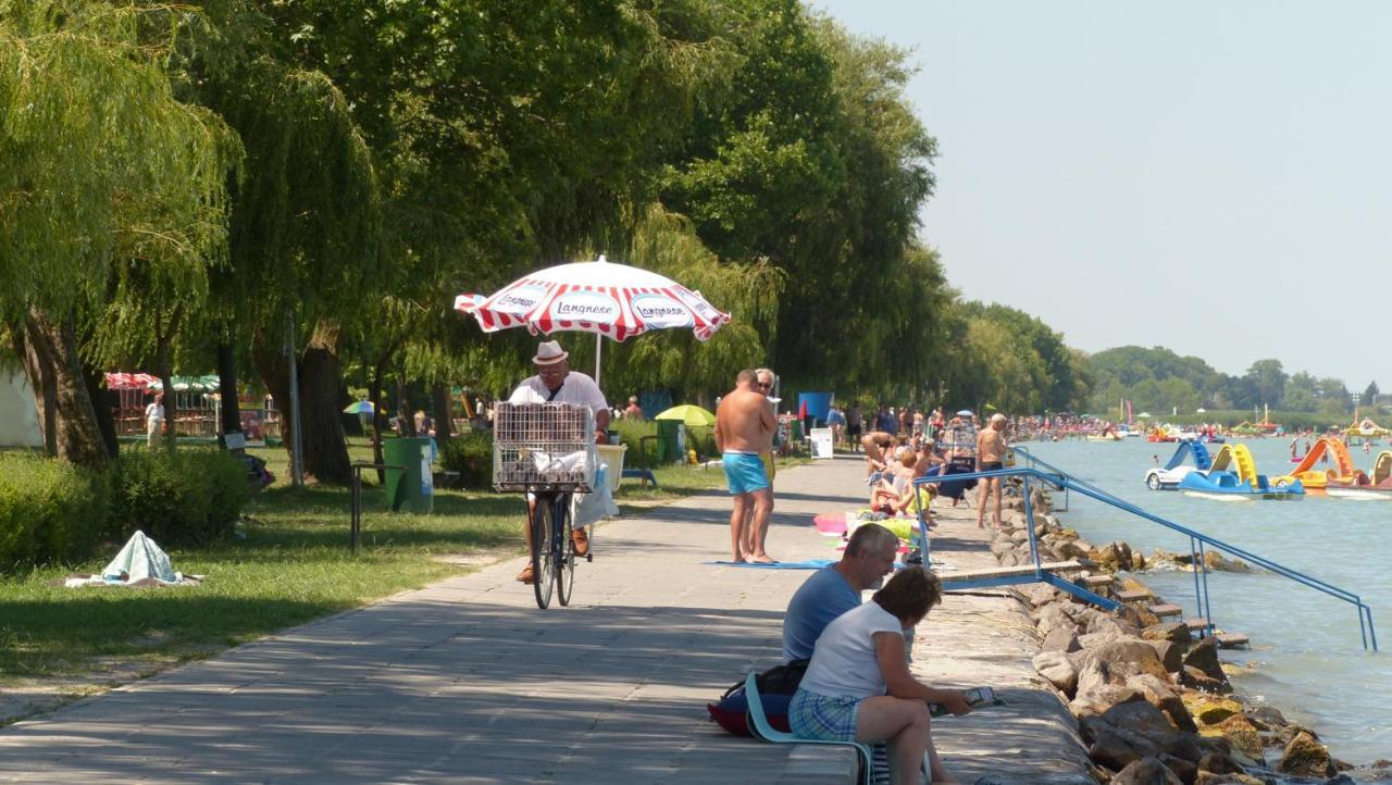 Toscana Lakeside Apartments I - II Family Friend Шиофок Экстерьер фото