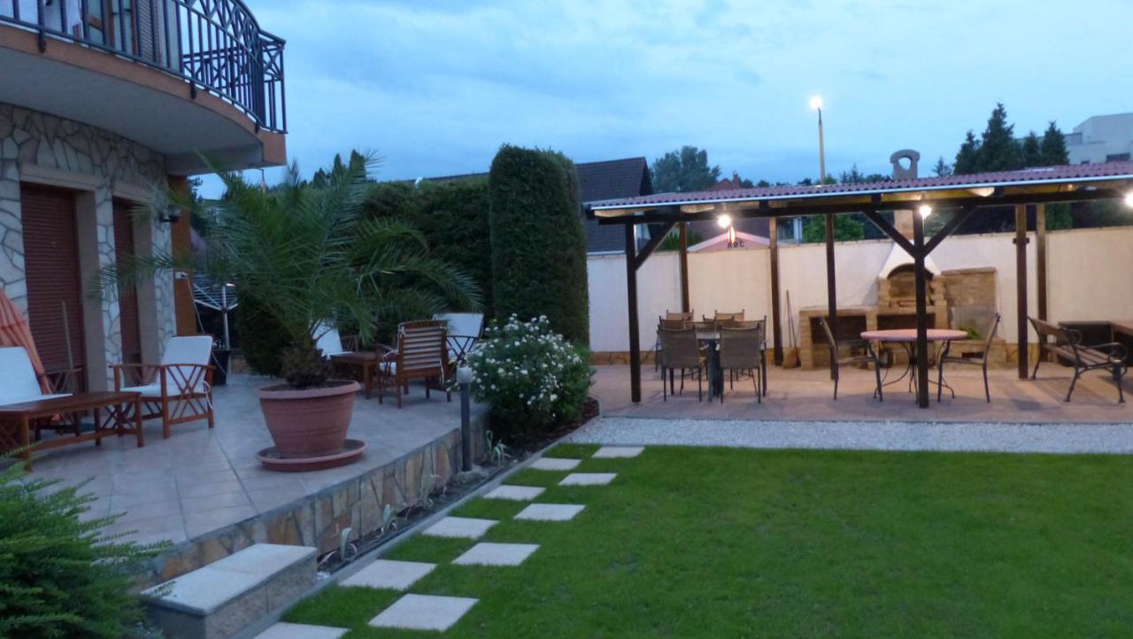 Toscana Lakeside Apartments I - II Family Friend Шиофок Экстерьер фото